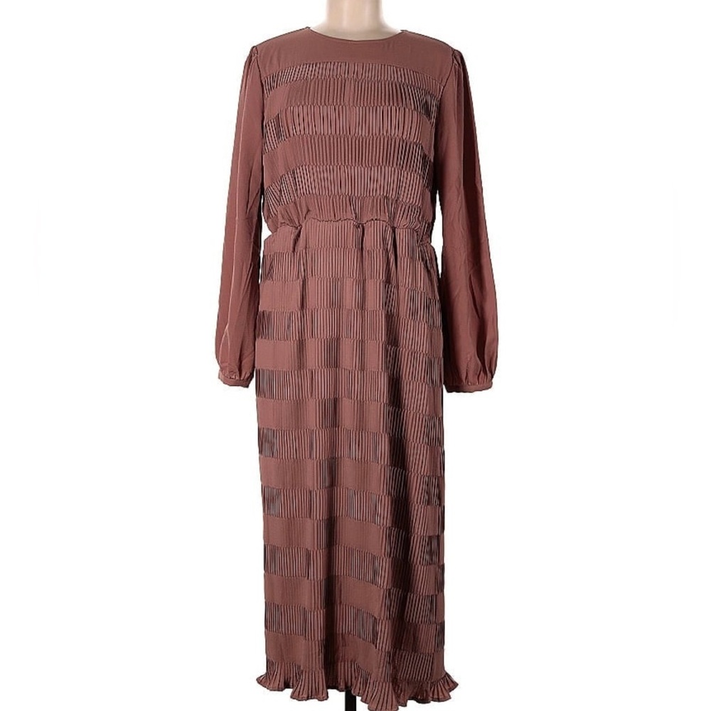 Brown Crane Brown Pleated Dress